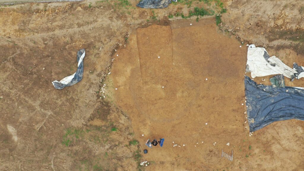 Drohnenfoto der Ausgrabungen am Saatental