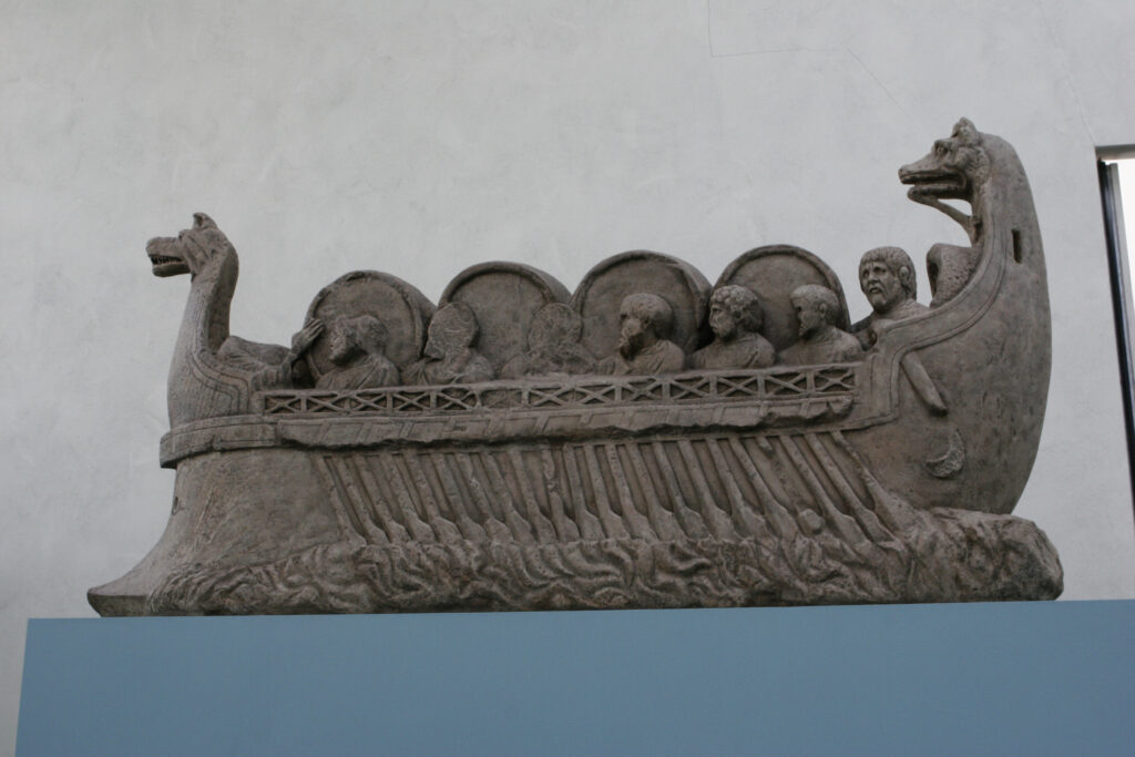 Museum für Antike Schiffahrt in Mainz, Darstellung eines Schiffes für den Weintransport. 
