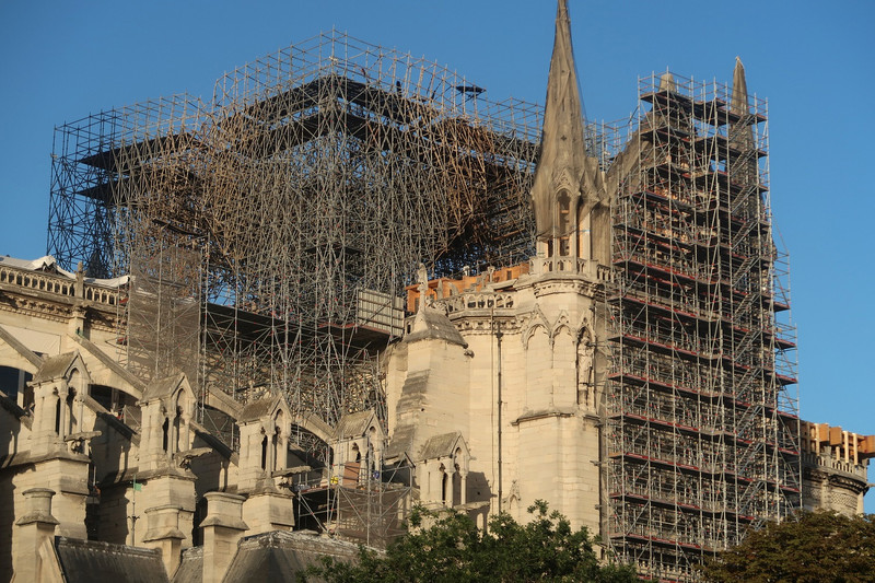 2020 war Notre-Dame von diesem Gerüst umgeben